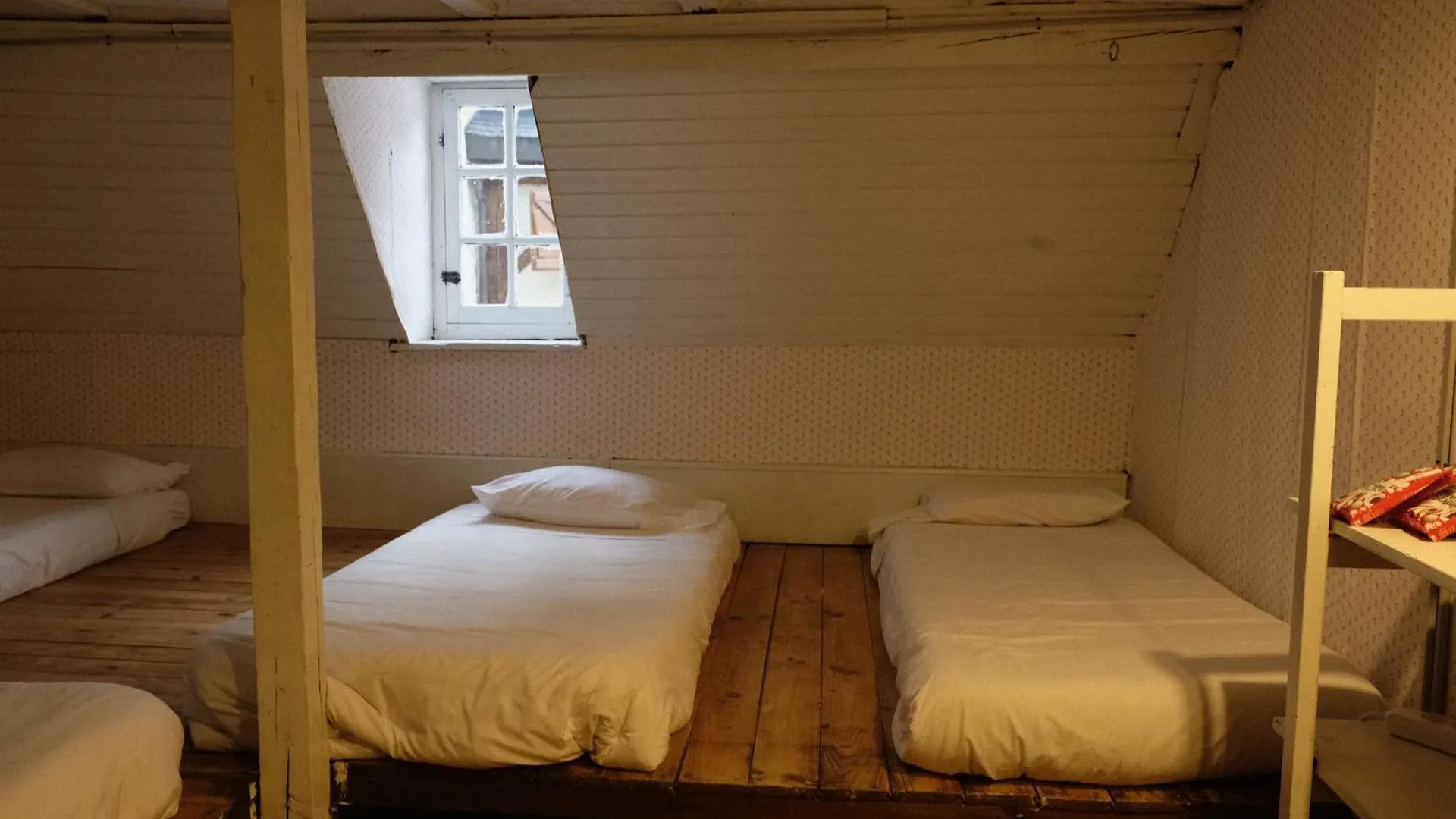 Hostel Baqueira - Refugi Rosta - Pyrenmuseu Salardú